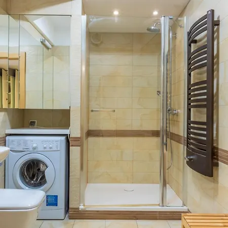 Novaaparts - Just In Center Rynek Krawiecka דירה