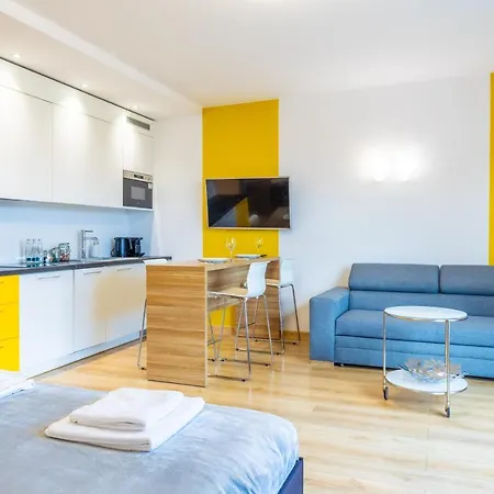 Novaaparts - Just In Center Rynek Krawiecka * ורוצלב