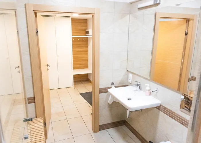 Novaaparts - Just In Center Rynek Krawiecka Wrocław